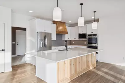 3771 Brookside Drive, Chaska, MN 55318 - Photo 5