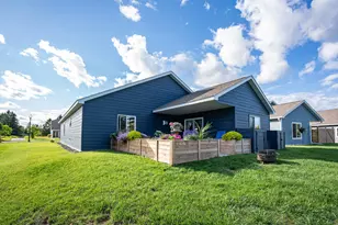 33 Billings Ln, Superior, WI 54880 - Photo 3