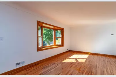 2025 Field Avenue, Saint Paul, MN 55116 - Photo 13