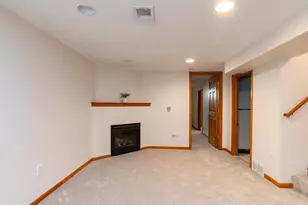 2025 Field Ave, Saint Paul, MN 55116 - Photo 21