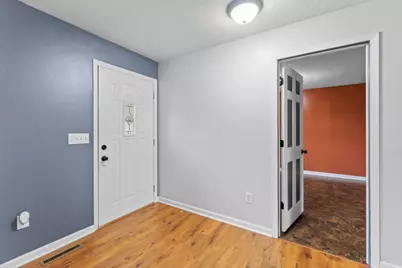 135 Davis Street S, Cambridge, MN 55008 - Photo 7