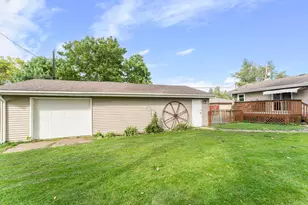 135 Davis Street S, Cambridge, MN 55008 - Photo 39