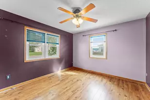 135 Davis Street S, Cambridge, MN 55008 - Photo 23