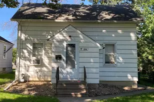 814 Lincoln Ave, Albert Lea, MN 56007 - Photo 1