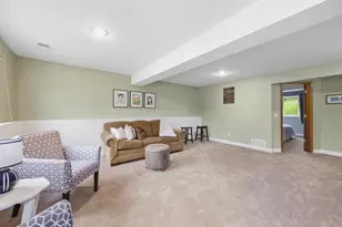 9235 Hyland Creek Rd, Bloomington, MN 55437 - Photo 31