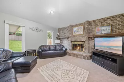9235 Hyland Creek Road, Bloomington, MN 55437 - Photo 17