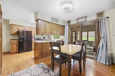 9235 Hyland Creek Road, Bloomington, MN 55437 - Photo 15