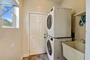 985 5th St E, Saint Paul, MN 55106 - Photo 13