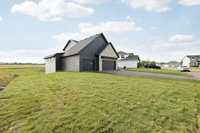 470 Sea Wing Boulevard, Prescott, WI 54021 - Photo 3