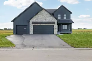 470 Sea Wing Blvd, Prescott, WI 54021 - Photo 1