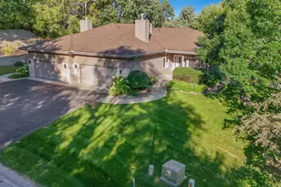 7089 Crowne Oak Rd, Eden Prairie, MN 55344 - Photo 51