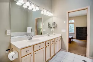 7089 Crowne Oak Rd, Eden Prairie, MN 55344 - Photo 27