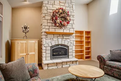 7089 Crowne Oak Road, Eden Prairie, MN 55344 - Photo 21