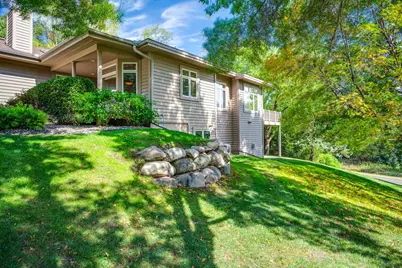 7089 Crowne Oak Road, Eden Prairie, MN 55344 - Photo 47