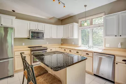 7089 Crowne Oak Road, Eden Prairie, MN 55344 - Photo 15