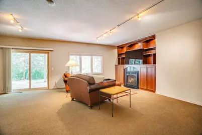 7089 Crowne Oak Road, Eden Prairie, MN 55344 - Photo 37