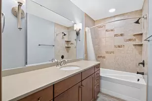 13707 Green Briar Dr, Minnetonka, MN 55305 - Photo 27