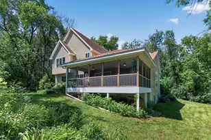 13707 Green Briar Dr, Minnetonka, MN 55305 - Photo 33