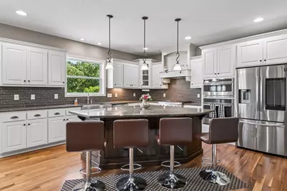 3604 Sawgrass Trail S, Eagan, MN 55123 - Photo 11