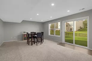 9354 Summerlin Rd, Woodbury, MN 55129 - Photo 39