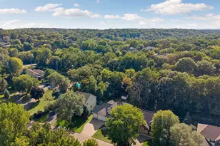 15016 Viewcrest Ln, Burnsville, MN 55306 - Photo 37