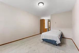 4870 Babcock Trail, Inver Grove Heights, MN 55077 - Photo 23