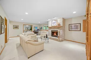 239 Wildflower Ct, Vadnais Heights, MN 55127 - Photo 29