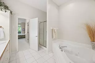 239 Wildflower Ct, Vadnais Heights, MN 55127 - Photo 25