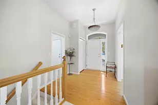239 Wildflower Ct, Vadnais Heights, MN 55127 - Photo 3