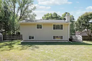 970 Redwing Ct, Chanhassen, MN 55317 - Photo 35