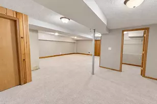 1894 Minnehaha Ave E, Saint Paul, MN 55119 - Photo 13