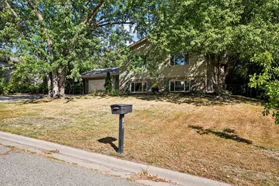 767 Eldridge Avenue E, Maplewood, MN 55117 - Photo 3