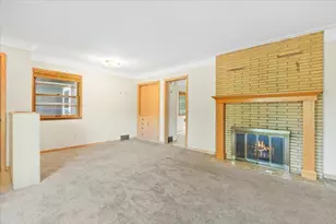 6193 49th St N, Oakdale, MN 55128 - Photo 5