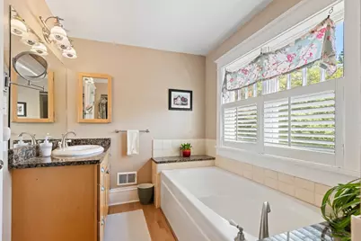 301 8th Avenue N, Hopkins, MN 55343 - Photo 19