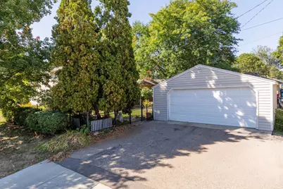 301 8th Avenue N, Hopkins, MN 55343 - Photo 29
