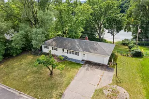 4609 Terracewood Dr, Bloomington, MN 55437 - Photo 31