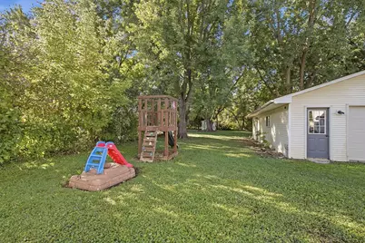 725 Home Street, Kenyon, MN 55946 - Photo 37