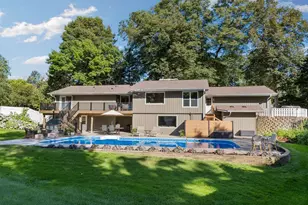 6521 Leesborough Ave, Eden Prairie, MN 55346 - Photo 5