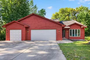 2633 Nightingale Ct, Chaska, MN 55318 - Photo 1