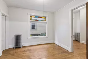 2542 Garfield Ave, Minneapolis, MN 55405 - Photo 15