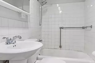 2542 Garfield Ave, Minneapolis, MN 55405 - Photo 21