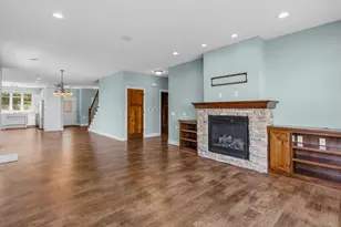 25423 Heims Lk Cir, Wyoming, MN 55092 - Photo 13