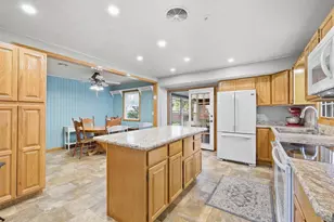 137 N Morningside Dr, Le Sueur, MN 56058 - Photo 9