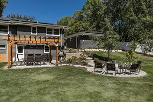 13301 Windyhill Rd, Minnetonka, MN 55305 - Photo 23