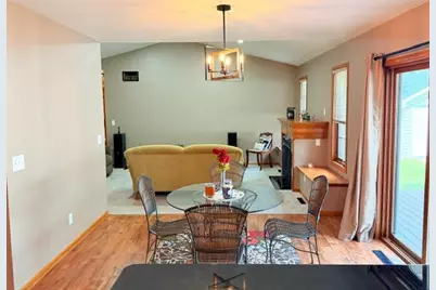 714 E Crescent Lane, Litchfield, MN 55355 - Photo 9