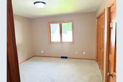 714 E Crescent Lane, Litchfield, MN 55355 - Photo 19