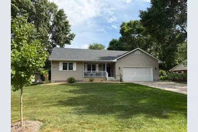 714 E Crescent Lane, Litchfield, MN 55355 - Photo 1