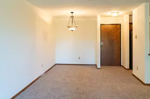 1000 41st Ave NE, Columbia Heights, MN 55421 - Photo 5