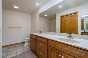 749 Grayhawk Cir, Mankato, MN 56001 - Photo 23