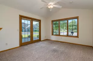749 Grayhawk Cir, Mankato, MN 56001 - Photo 11